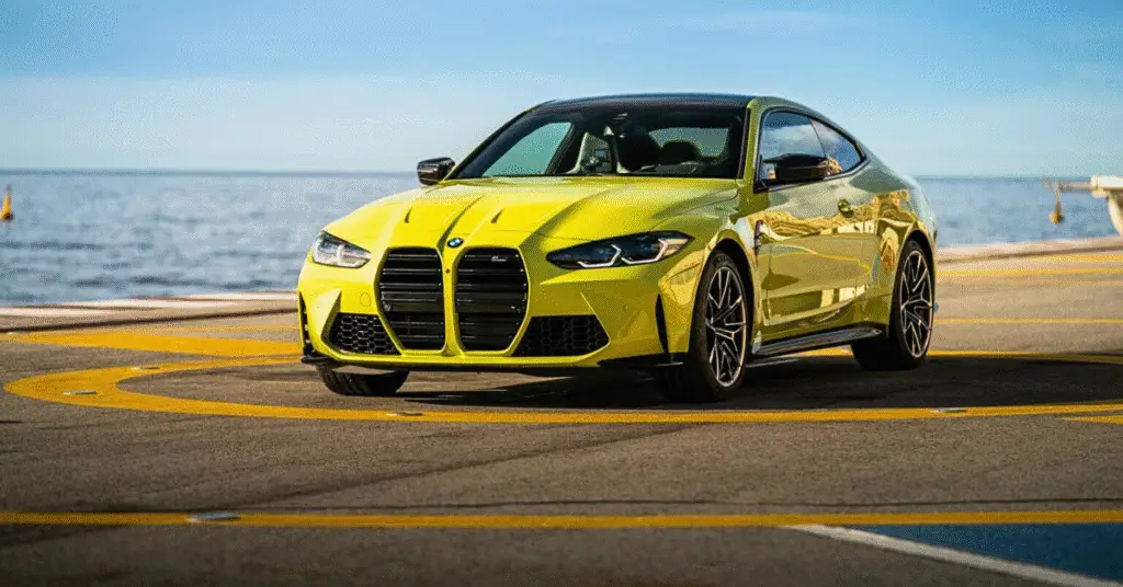 BMW M4 G82 vs M440i, 430i coupe