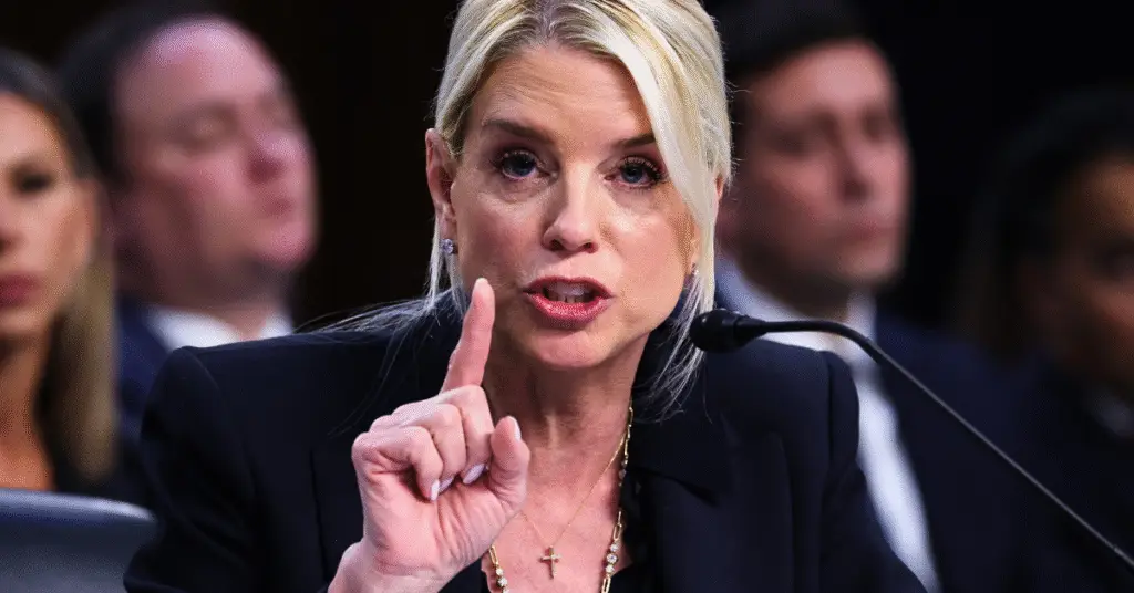 a legal expert now says bondi broke the law