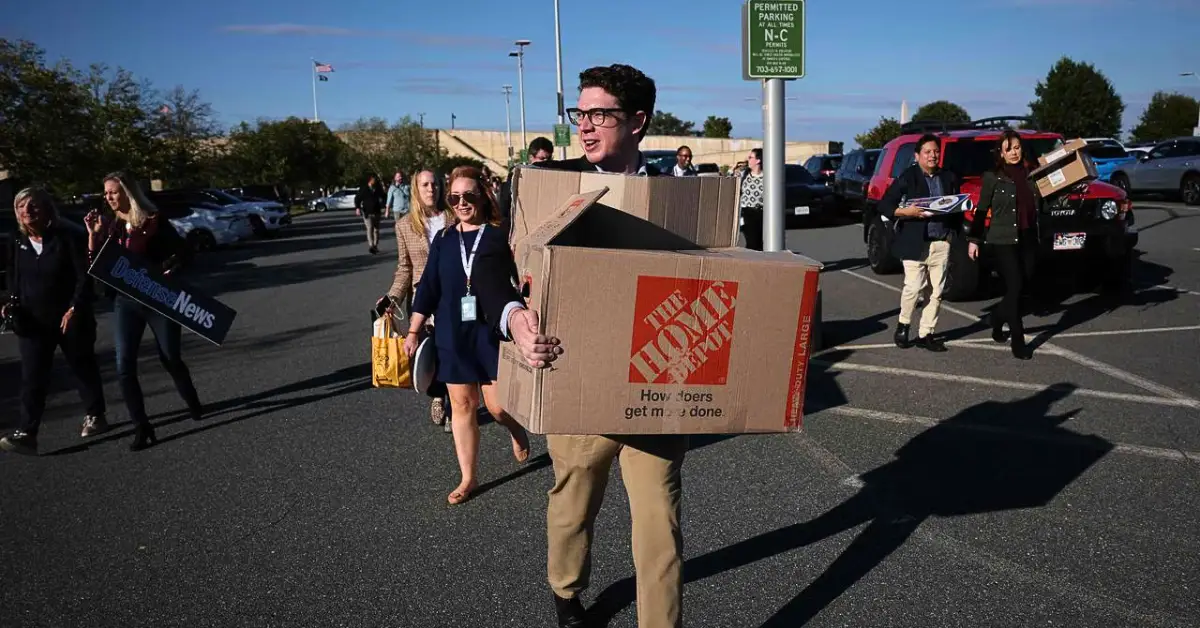 Pentagon journalists walk out after rejecting policies that would limit freedom of press