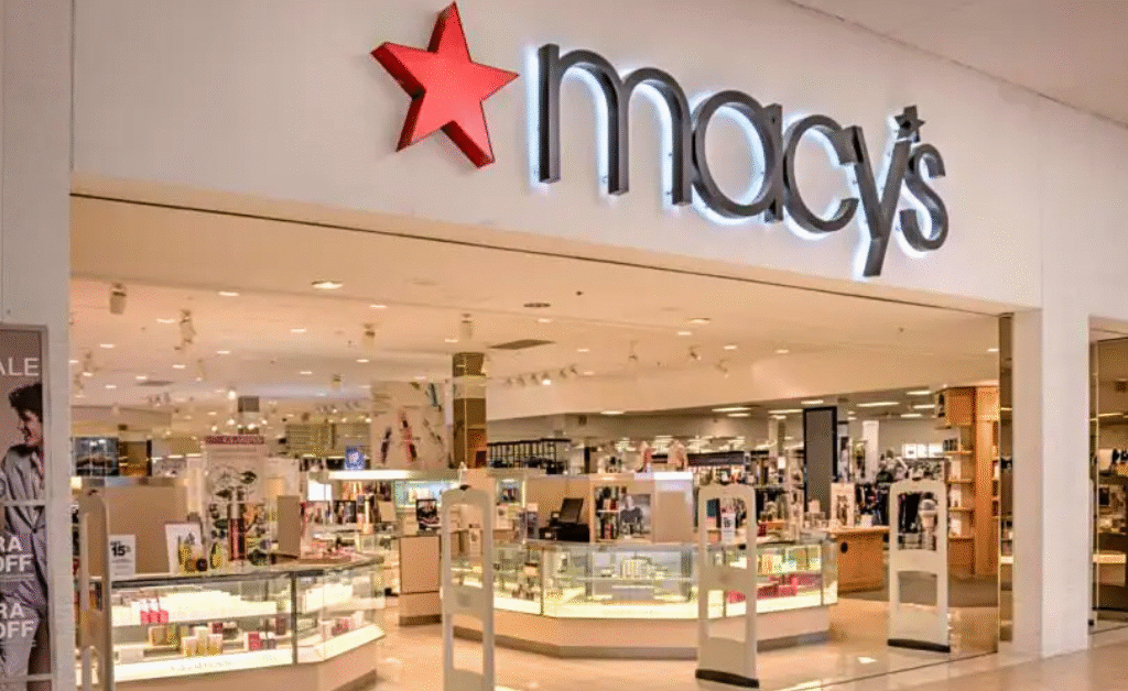 Macy's closing stores
