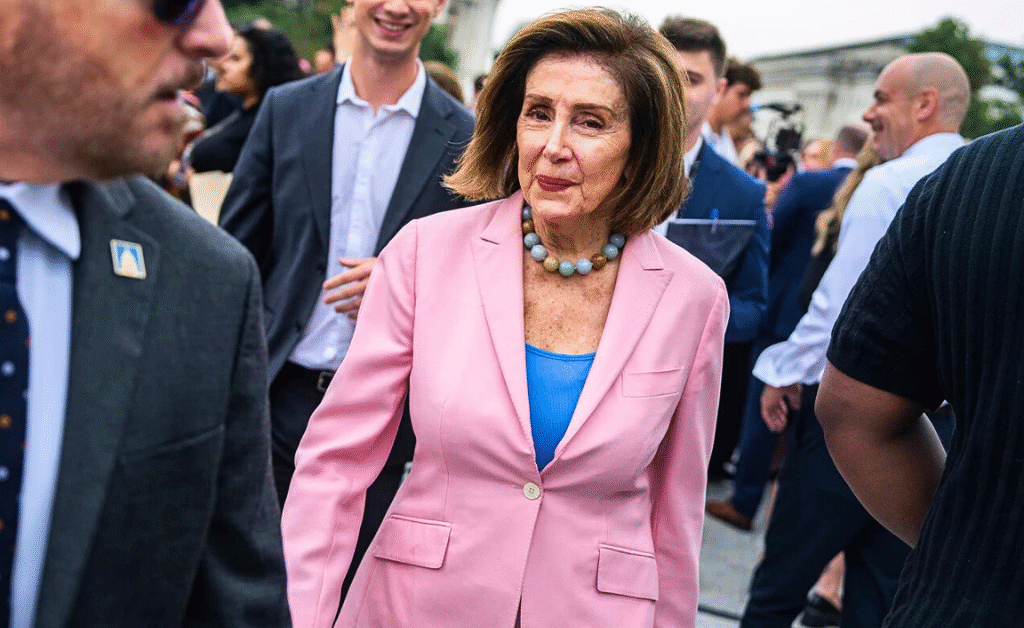 Nancy Pelosi announces retirement