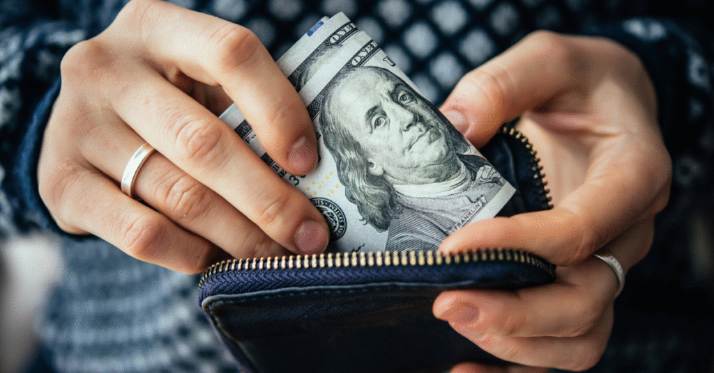 Number of Americans Living Paycheck to Paycheck Surge