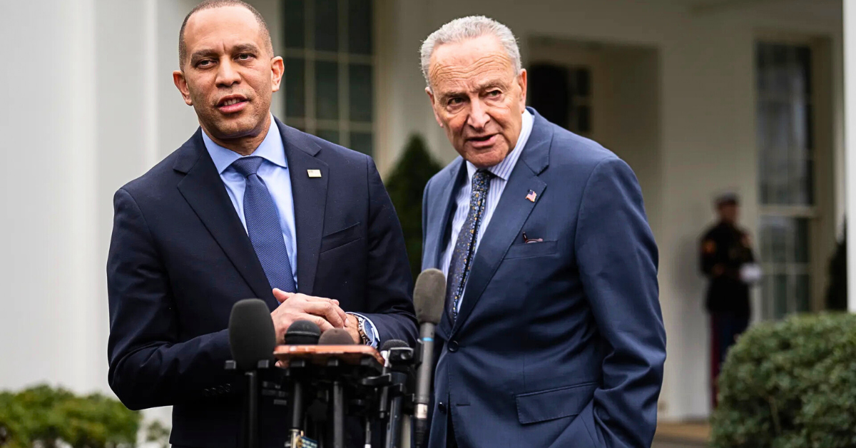 Politic News Today- White House Mocks Democrats Amid Shutdown