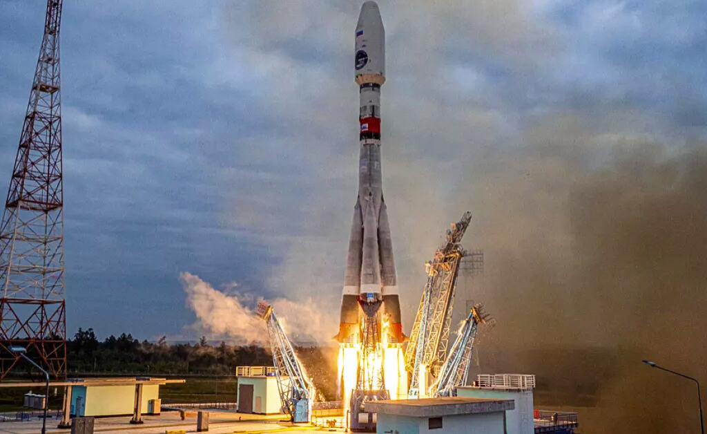 Russia Nuclear Power Plant on the Moon