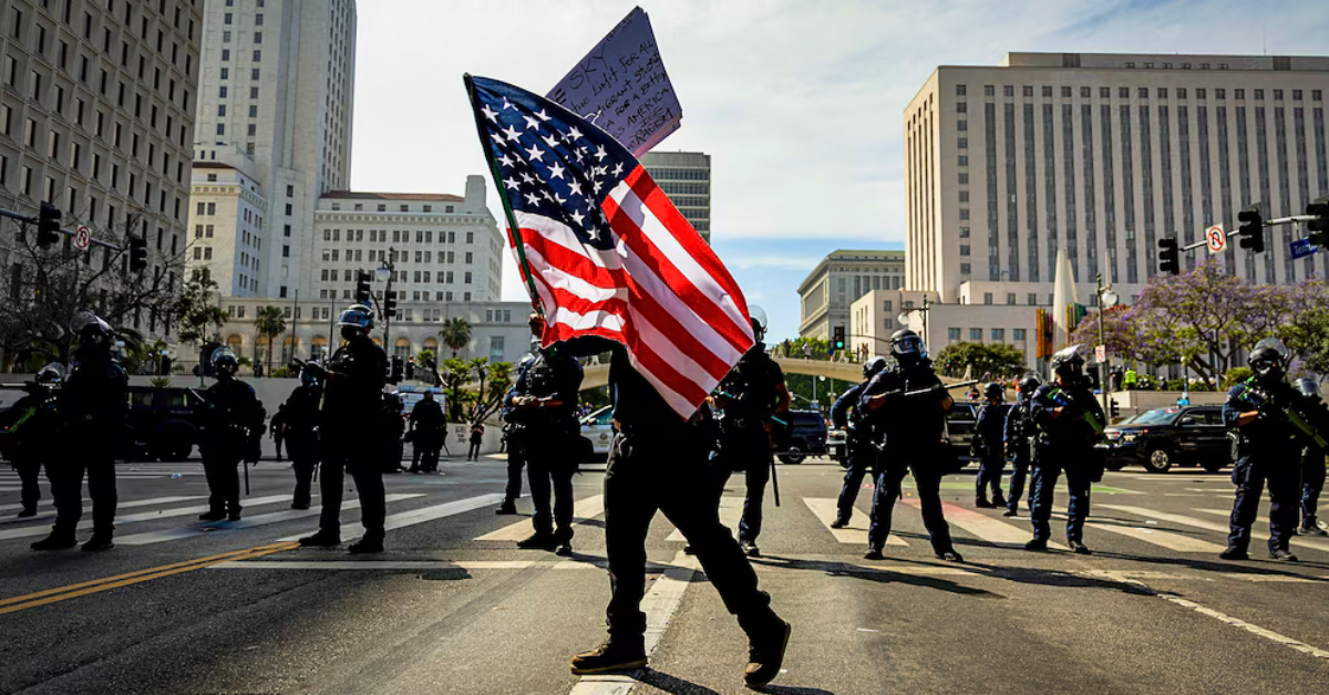 DHS orders tech giants to disclose anti-ice accounts